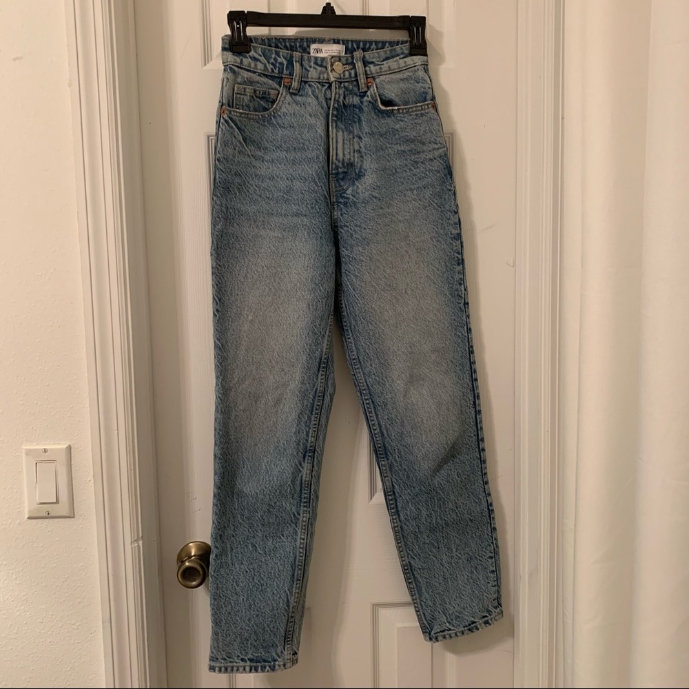 Zara | high waisted denim jeans